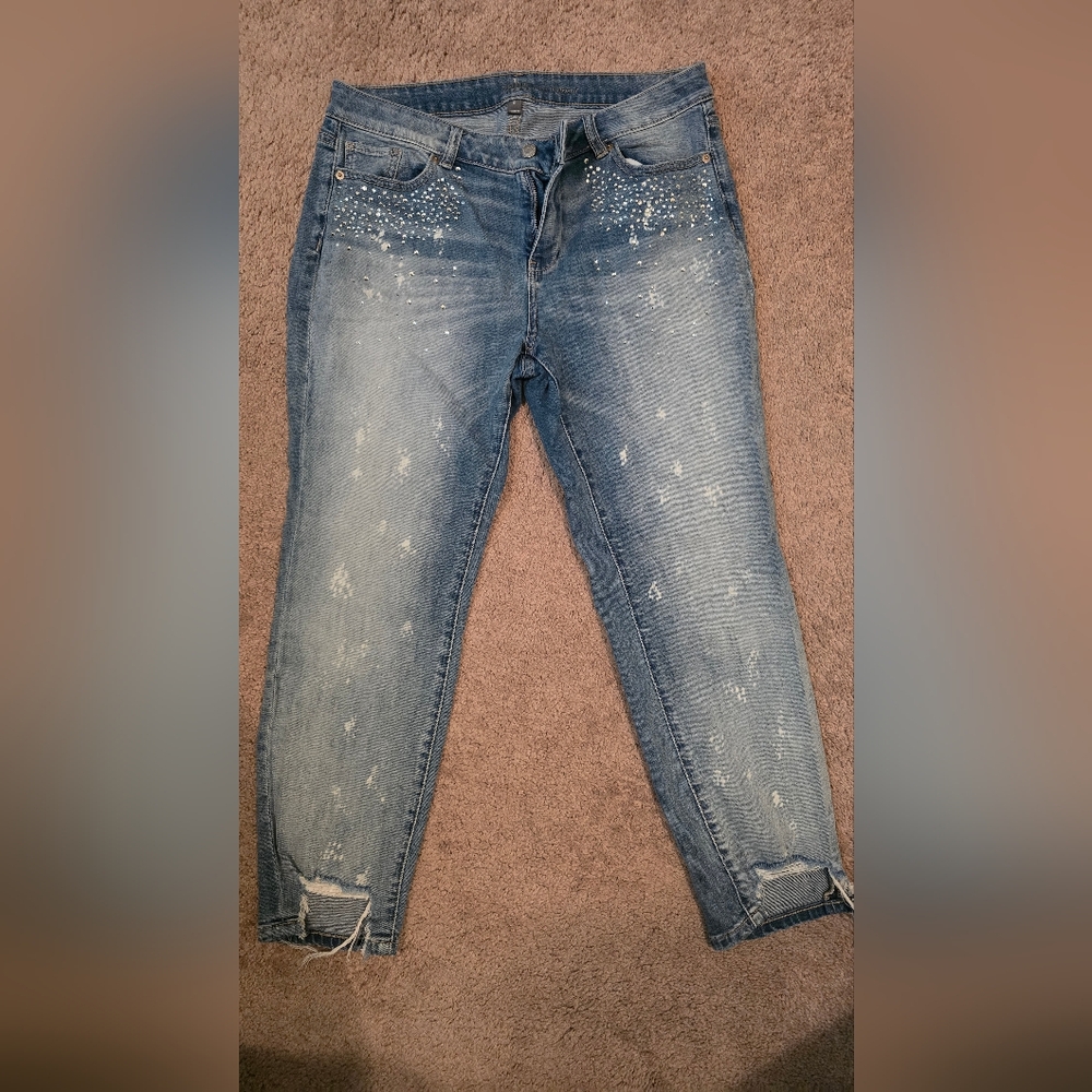 Soho Women's Blue Distressed Cropped Skinny Jeans With Rhinestones